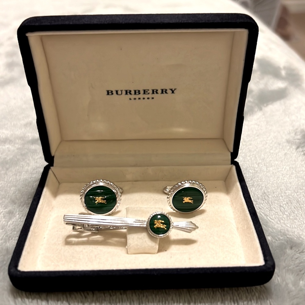 Burberry Luck of the Irish Cuff Links & Tie Stay
